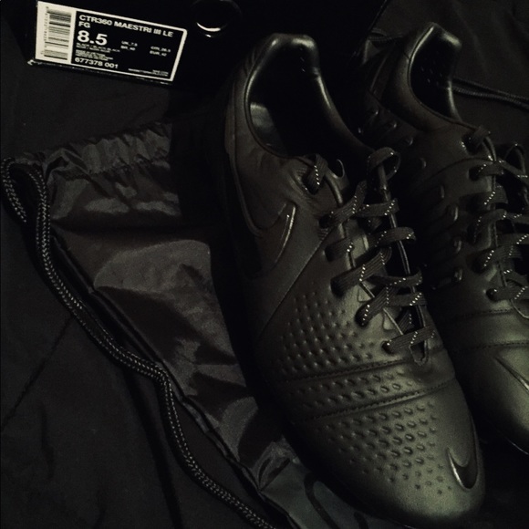 Nike CTR360 Maestri III